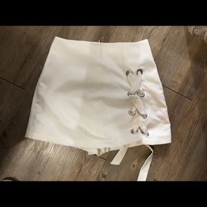 white skort
